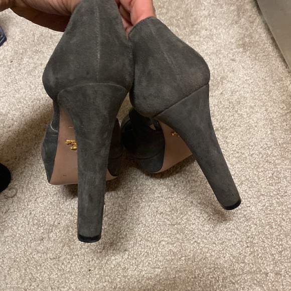 Suede grey parade heels - Picture 2 of 5